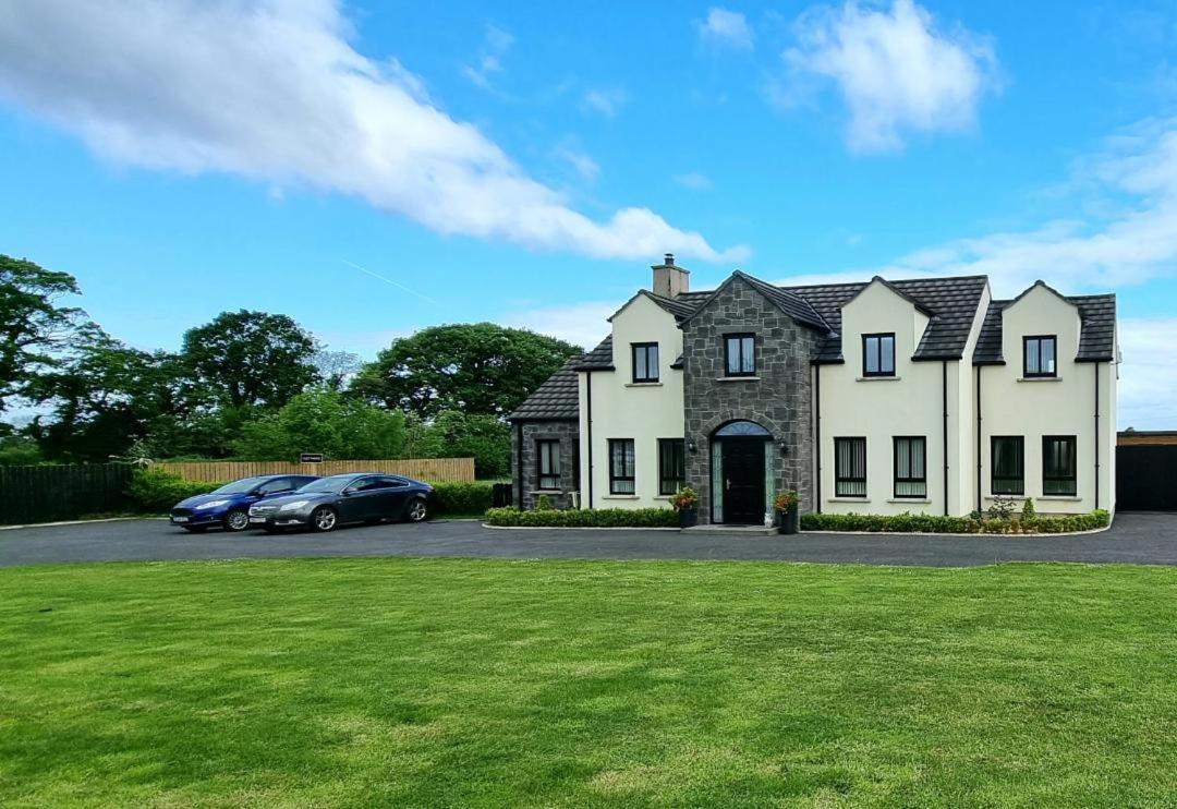 Boutique Country House Aldergrove Crumlin  ภายนอก รูปภาพ